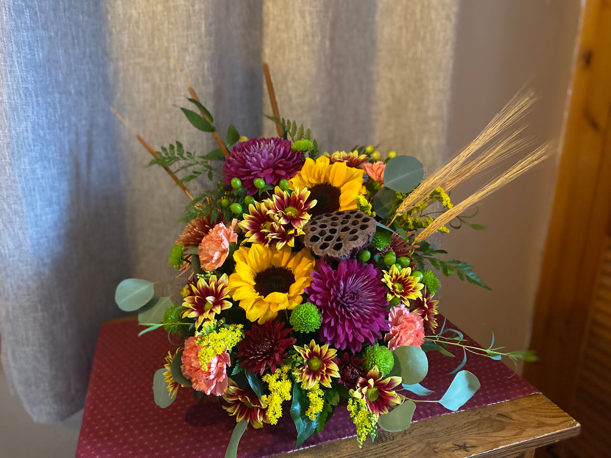Thanksgiving Cornucopia Design