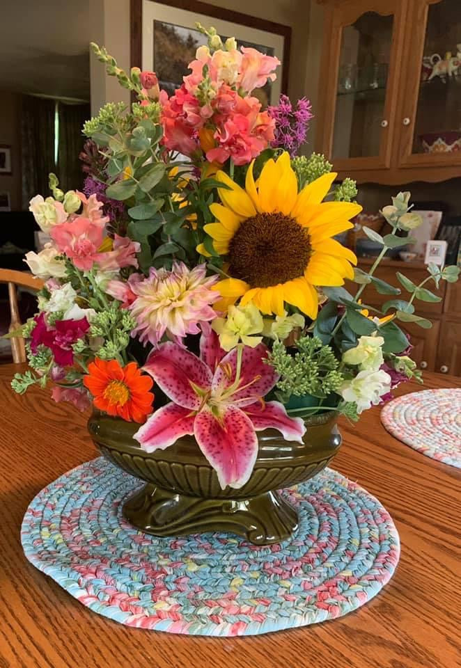 Medium Floral Arrangements