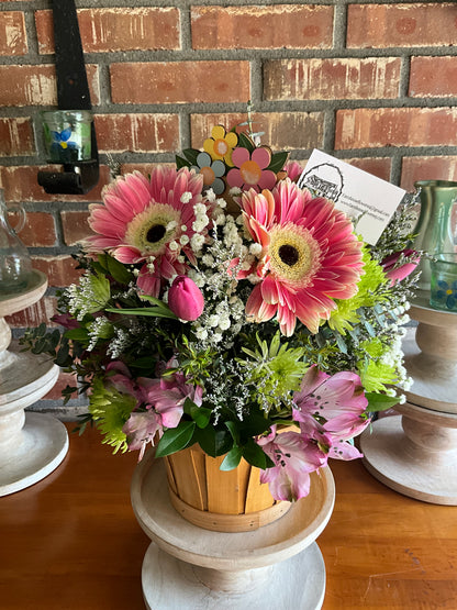 Mother’s Day arrangement - Large