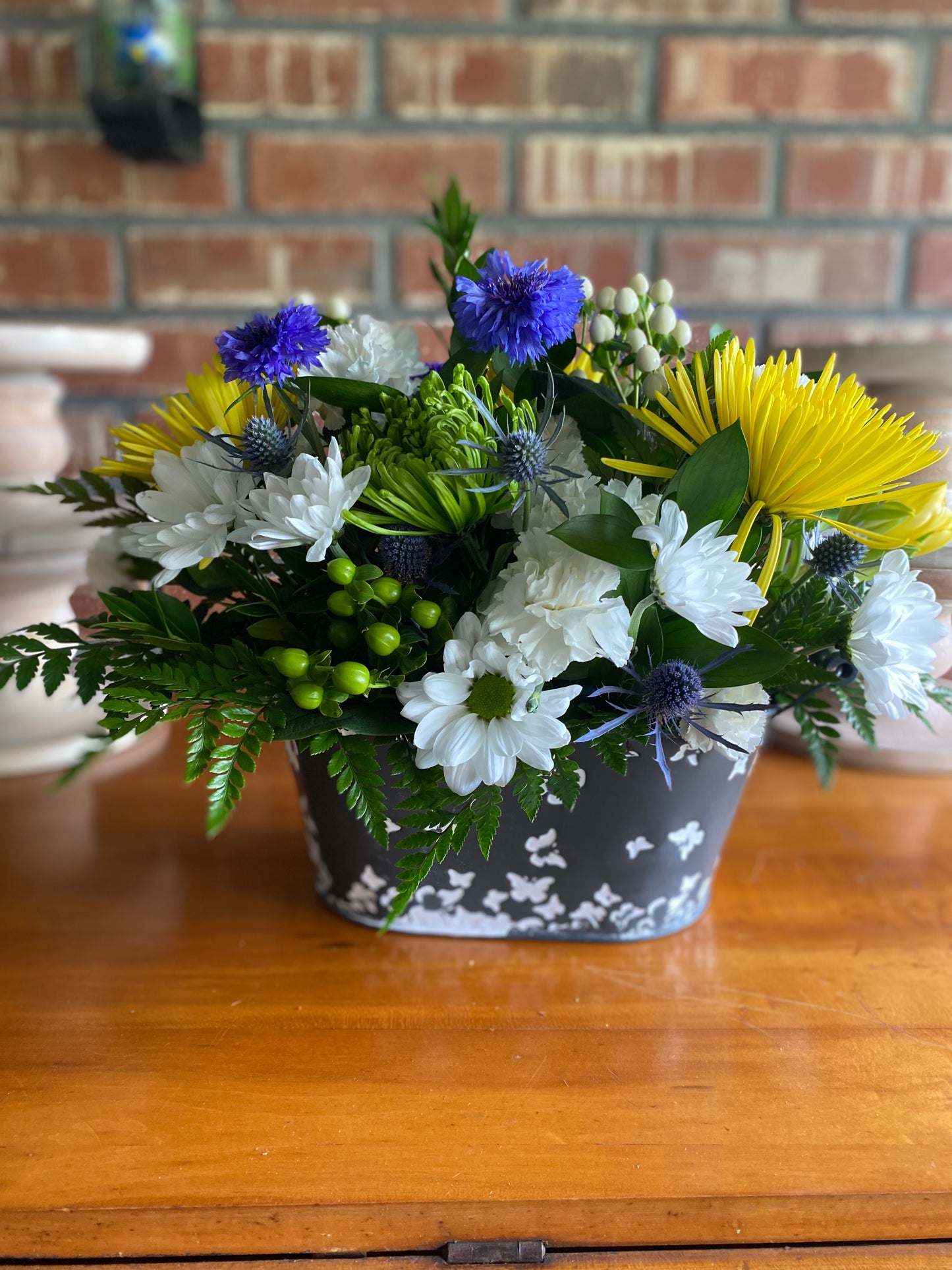 Mother’s Day arrangement - Large